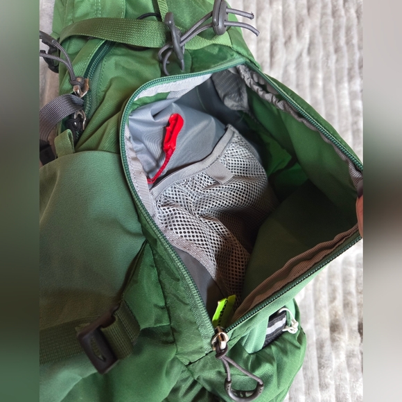 OSPREY Manta 24 Forest Green Men's Backpack - Picture 5 of 12